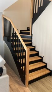 schody drewniane na Beton 